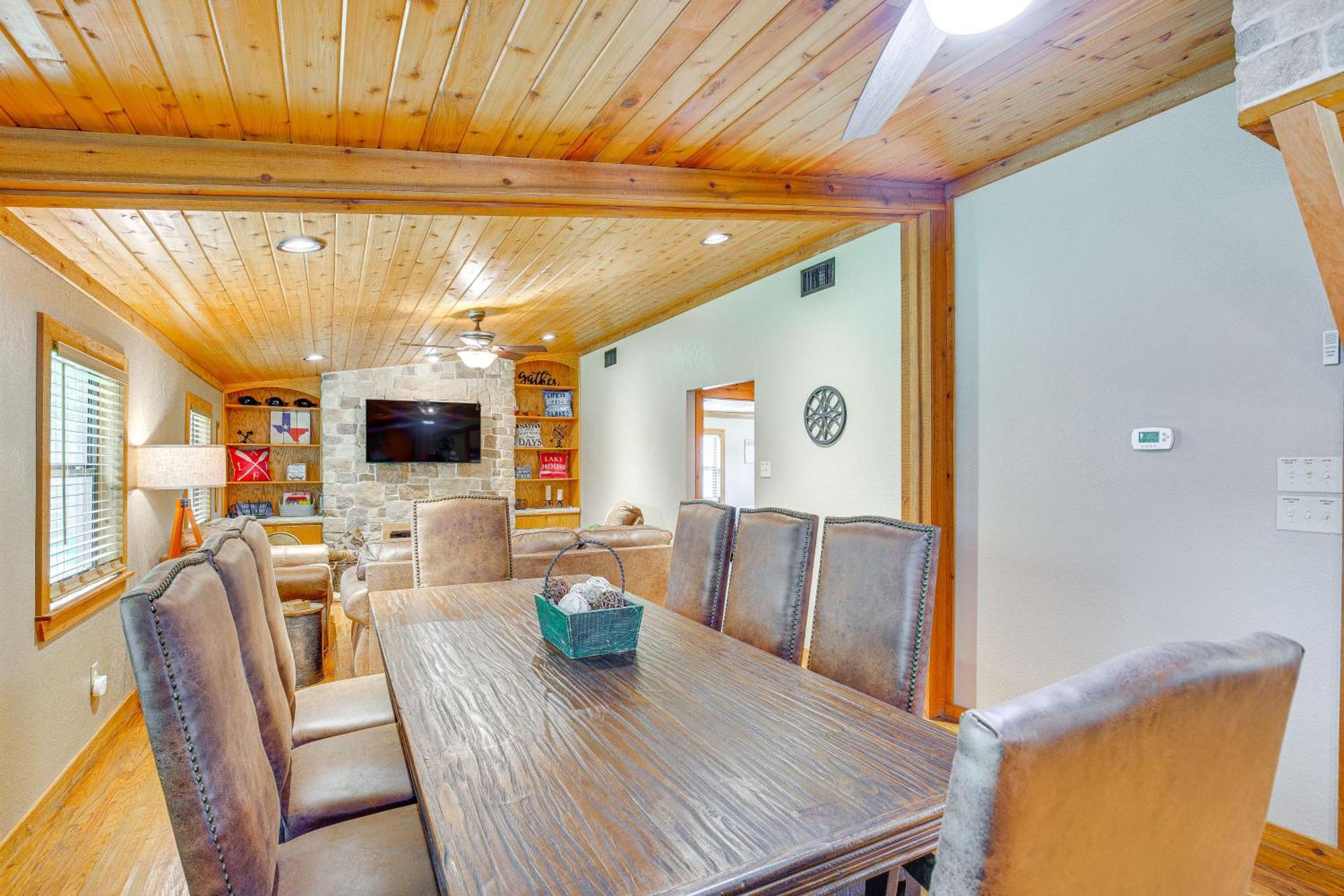 Вилла Unique Pottsboro Haven With Deck And Fire Pit! Экстерьер фото