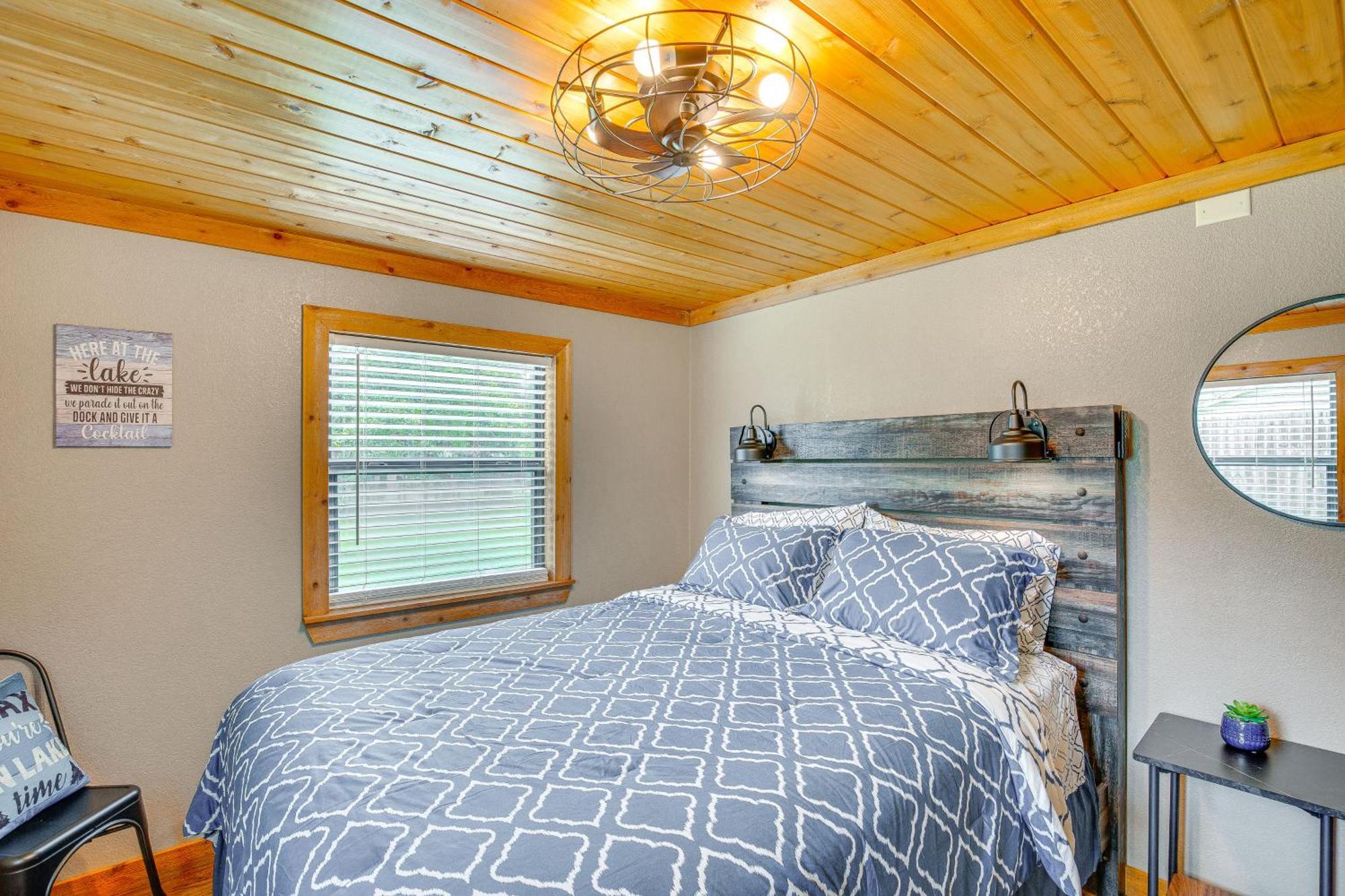 Вилла Unique Pottsboro Haven With Deck And Fire Pit! Экстерьер фото